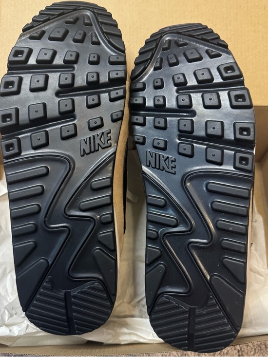 Nike Air Max 90 Futura NWT Women's Size 8.5 - Picture 10 of 16